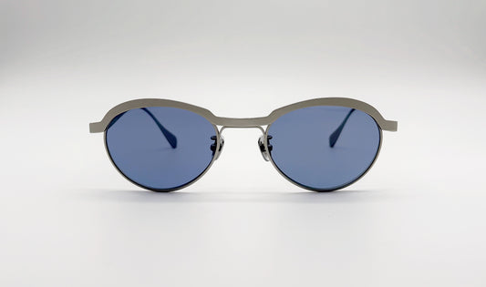 Front view of Vincent Catani Theodor round sunglasses, metal frame with Ocean Blue lenses