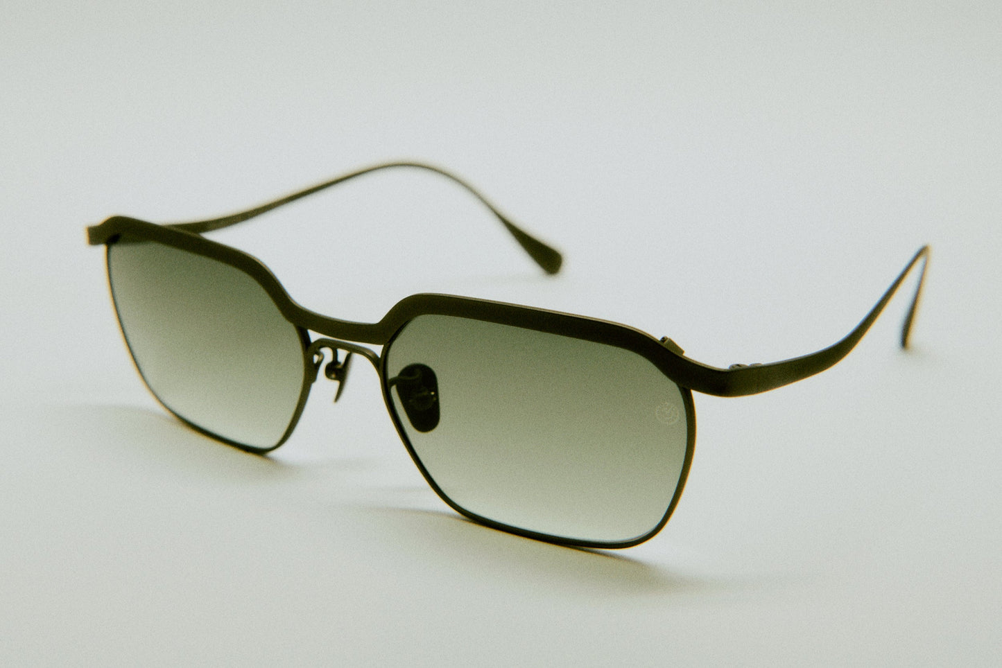 Side view of Benno premium Japanese titanium frame with minimalist lines