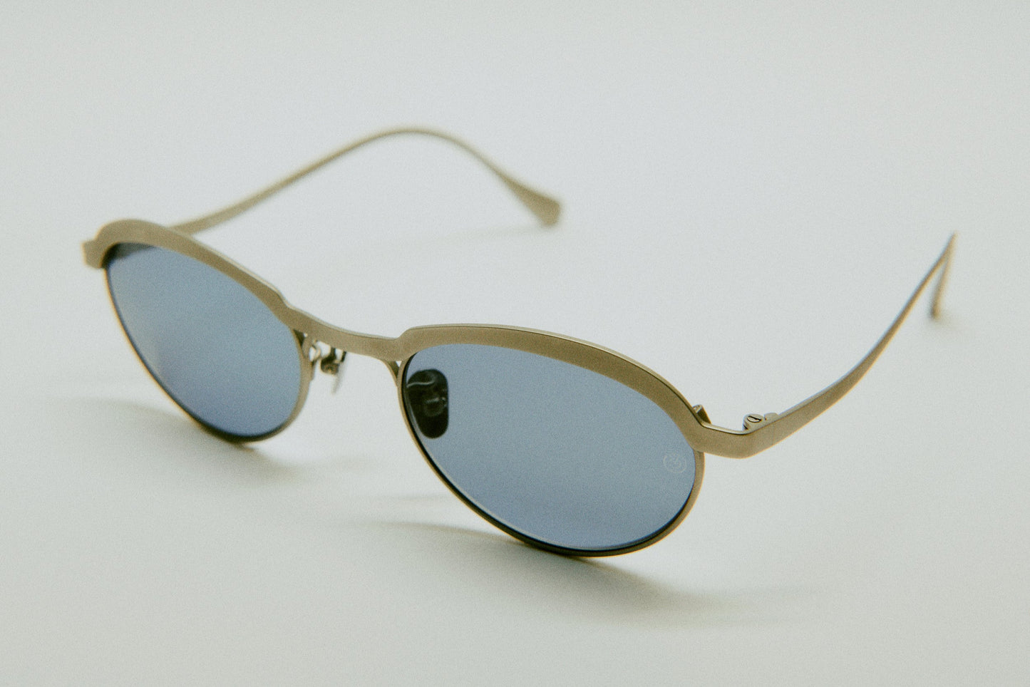 Close-up of Theodor’s sleek titanium frame, crafted for comfort and confidence