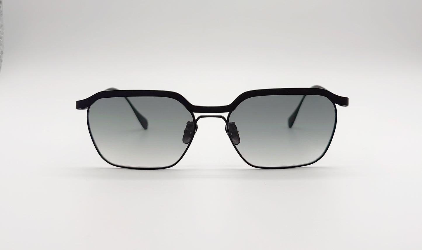 Front view of Vincent Catani Benno sunglasses in black and forest green, limited edition