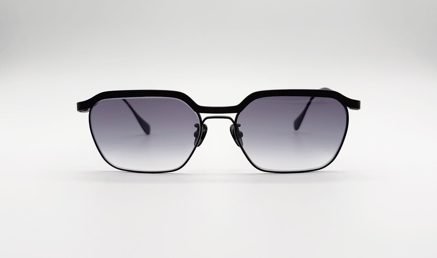 Front view of Vincent Catani Benno sunglasses in Space Grey gradient, limited edition
